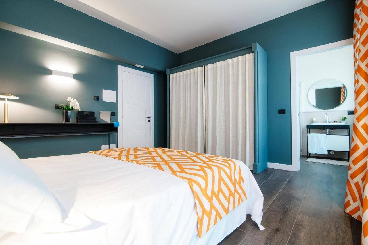 In Centro Luxury Rooms Комо Экстерьер фото