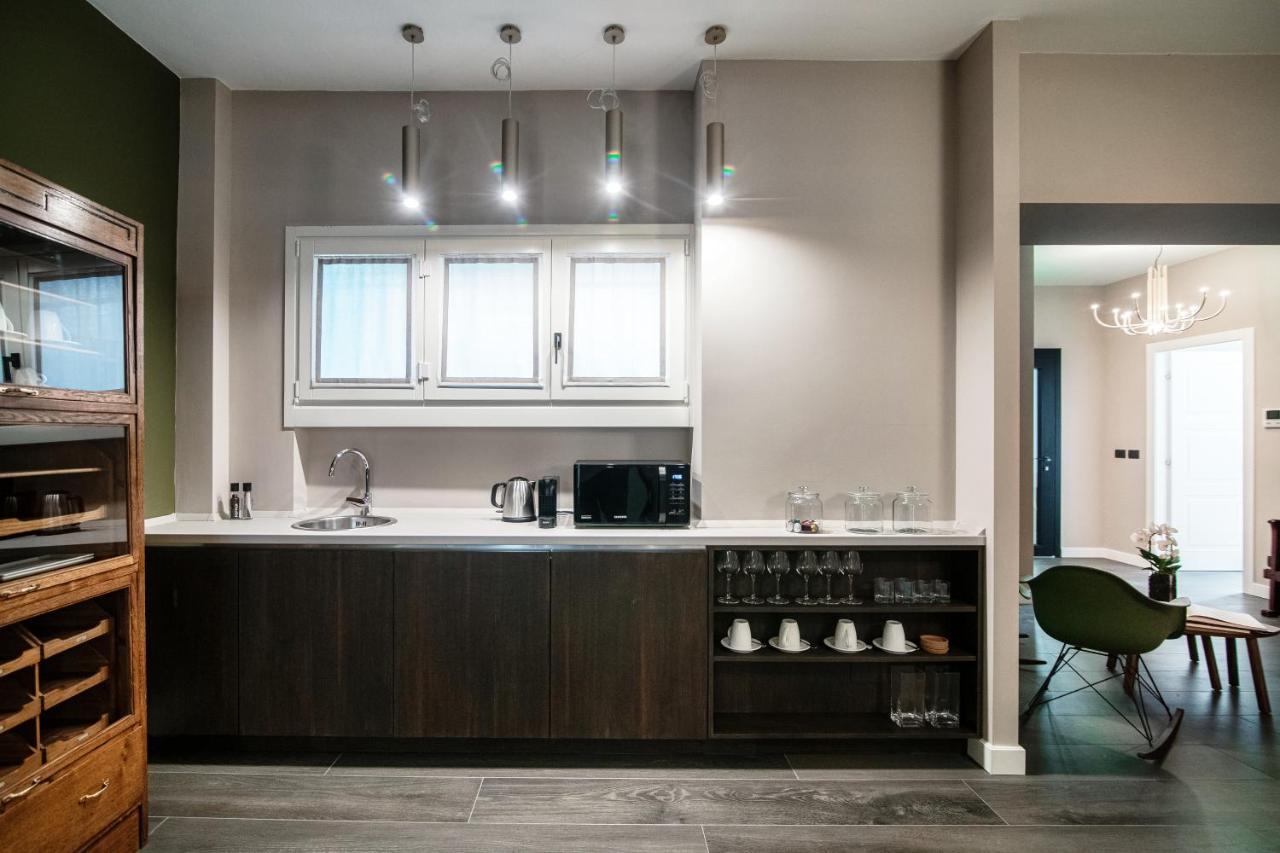 In Centro Luxury Rooms Комо Экстерьер фото