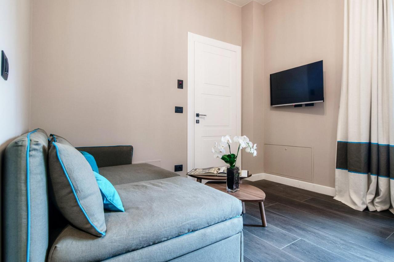 In Centro Luxury Rooms Комо Экстерьер фото